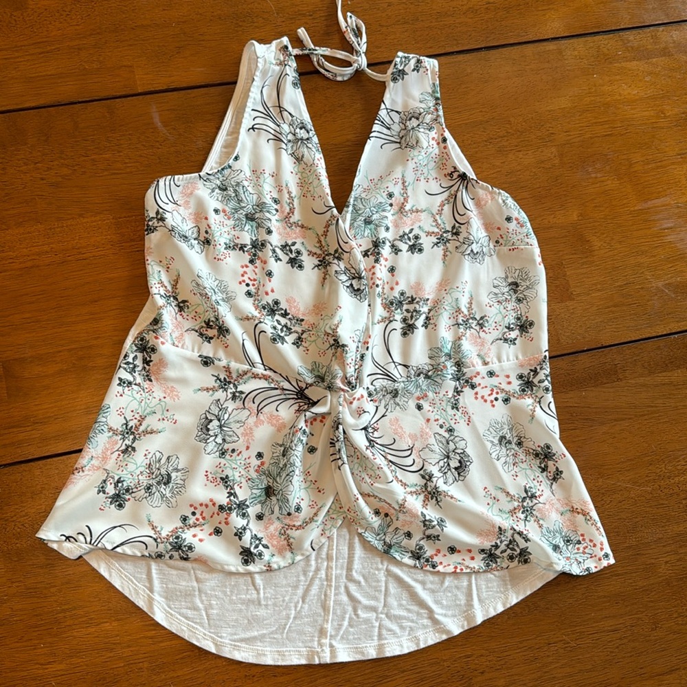 Women’s tank house size large Maurices